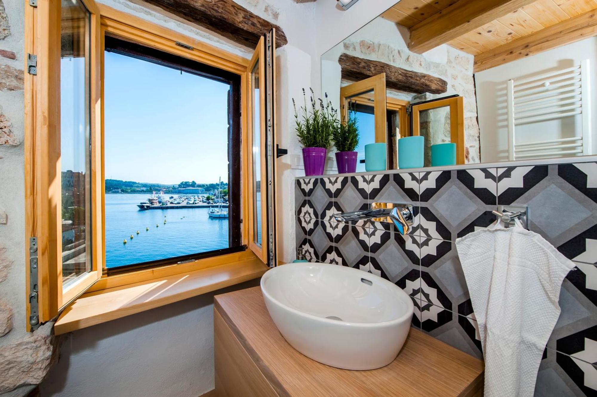 Adriatic Seaview Studio Ровінь Екстер'єр фото